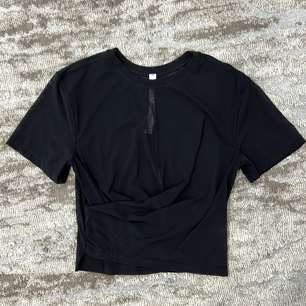 Lululemon Lightweight Mesh Reversible Yoga Tee